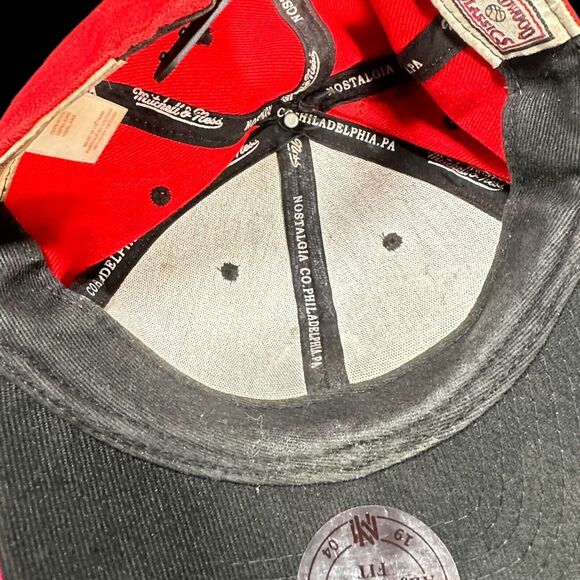 Chicago Bulls - Mitchell & Ness Hardwood Classic - NBA Snapback Hat Cap - Red - Picture 11 of 13
